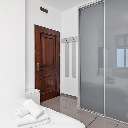 Apartment Warta River White By Bookinghost Poznan