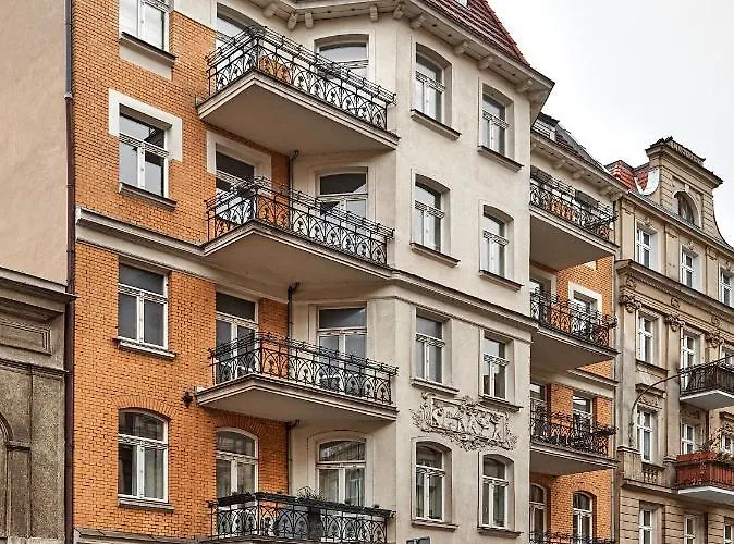 Apartment Warta River White By Bookinghost *