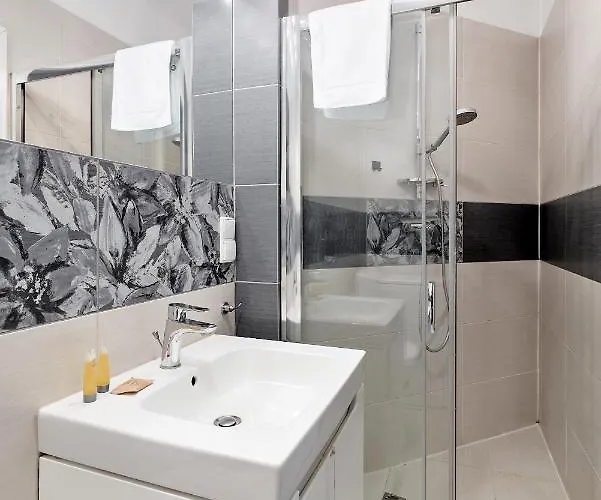 Apartment Warta River White By Bookinghost